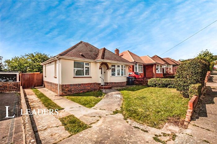 2 Bedroom Bungalow To Rent In Griffiths Avenue, Lancing, BN15
