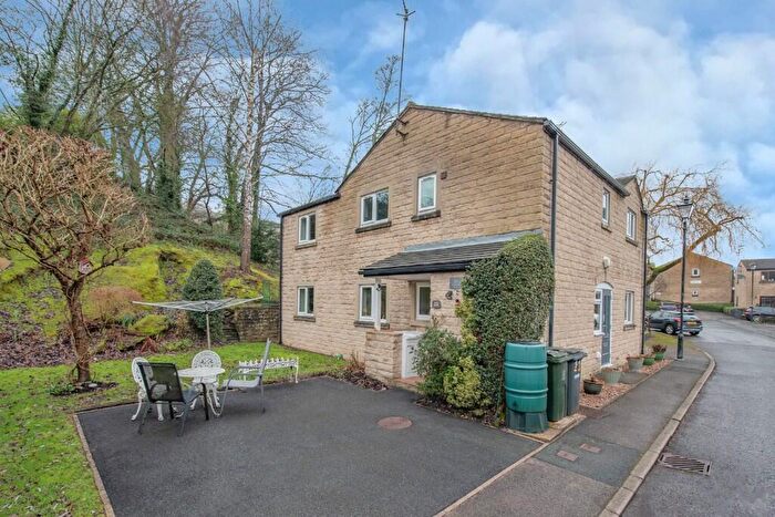 2 Bedroom Apartment For Sale In Bobbin Mill Court, Steeton, BD20