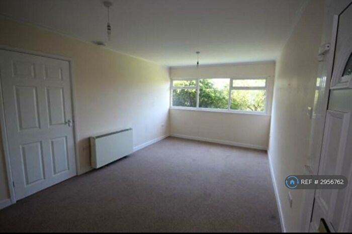 2 Bedroom Flat To Rent In Blythe Court, Birmingham, B46