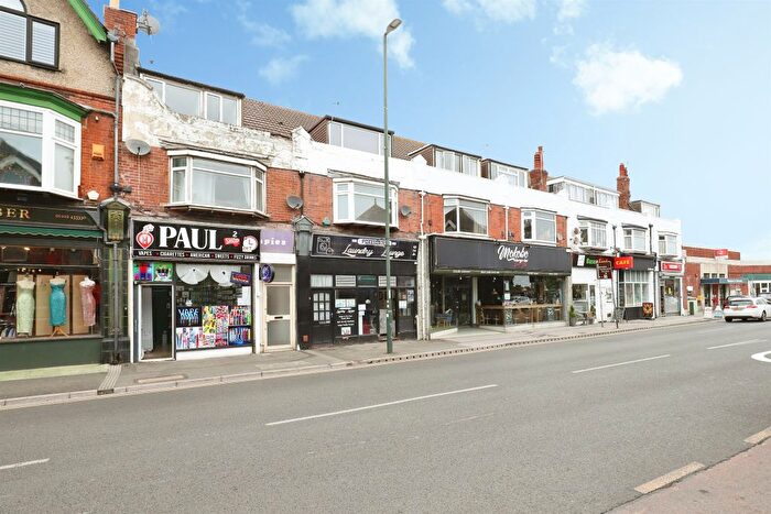 2 Bedroom Maisonette For Sale In Christchurch Road, Bournemouth, BH7