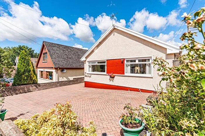 4 Bedroom Detached Bungalow For Sale In Maelog Close, Pontyclun, CF72