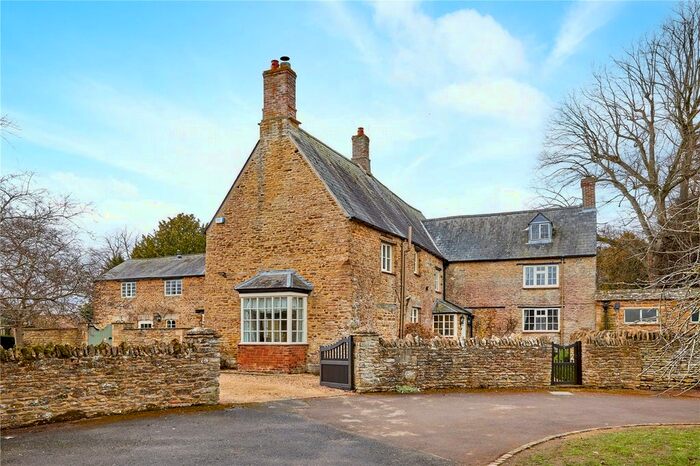 5 Bedroom Detached House For Sale In The Square, Kings Sutton, Banbury, Oxfordshire, OX17