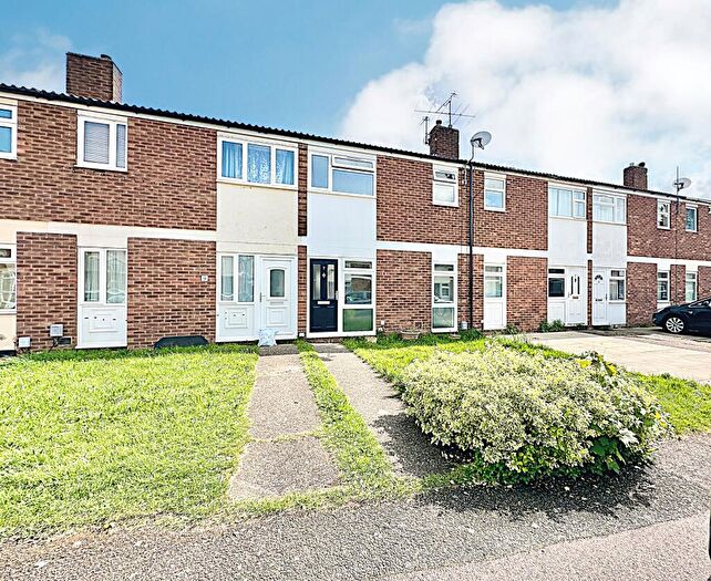 3 Bedroom Terraced House To Rent In The Planes Bedford, MK42