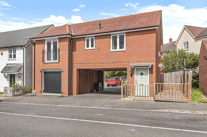2 Bedroom Maisonette To Rent In Tiree Court, Milton Keynes, MK3