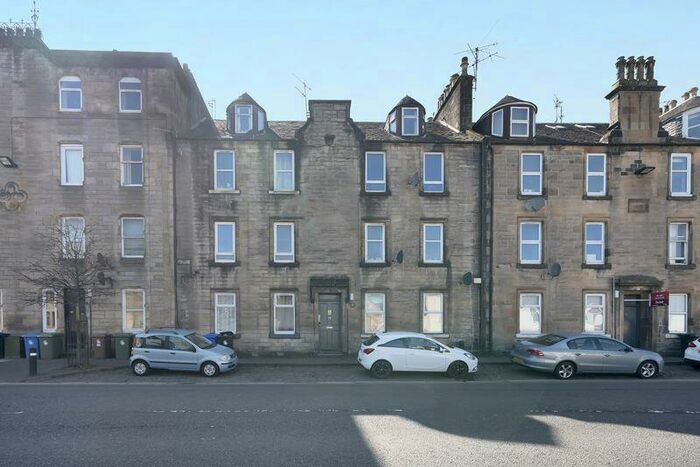 2 Bedroom Flat To Rent In Cowane Street, Stirling, FK8