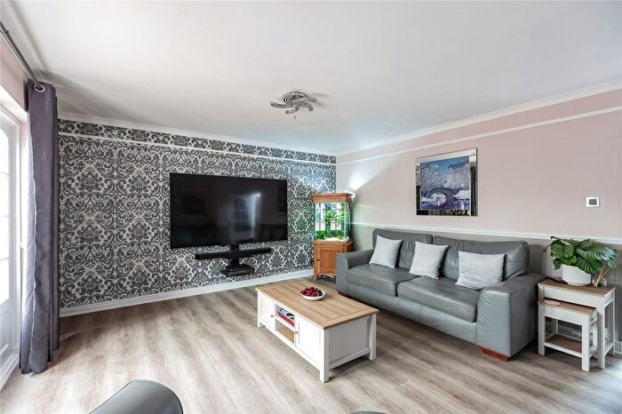 4 Bedroom Semi-Detached House For Sale In Fairfield Rise, Billericay, Essex, CM12