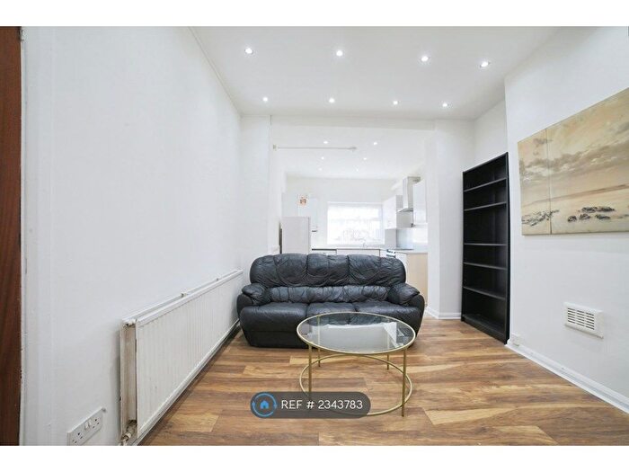 1 Bedroom Flat To Rent In Oliver Road, Leyton, E10