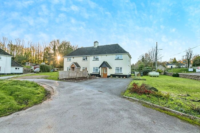 3 Bedroom Semi-Detached House For Sale In Orchard Close, Honiton, Devon, EX14