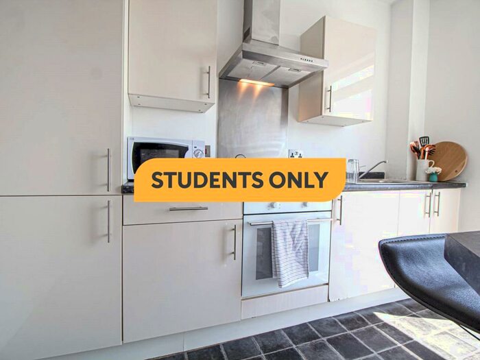 1 Bedroom Apartment To Rent In Heald Grove, Manchester, Greater Manchester, M14