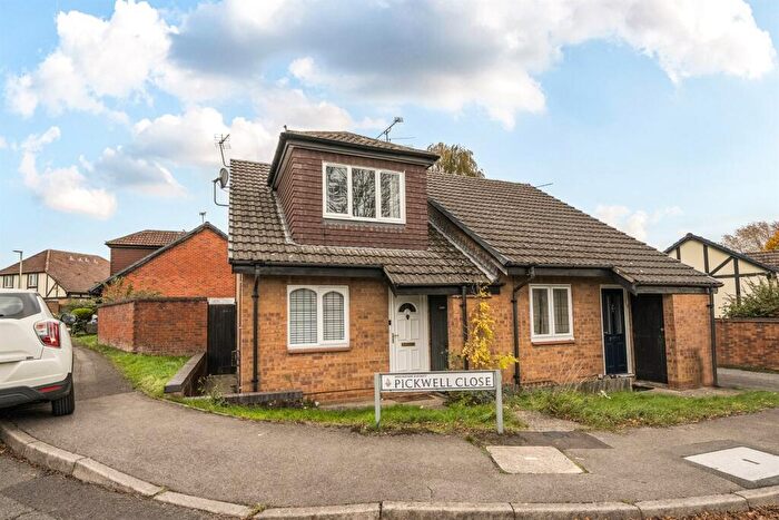 2 Bedroom Semi Detached House To Rent In Pickwell Close, Lower Earley, Reading, RG6