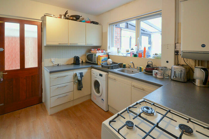 4 Bedroom Semi-Detached House To Rent In Peverel Road, Cambridge, CB5