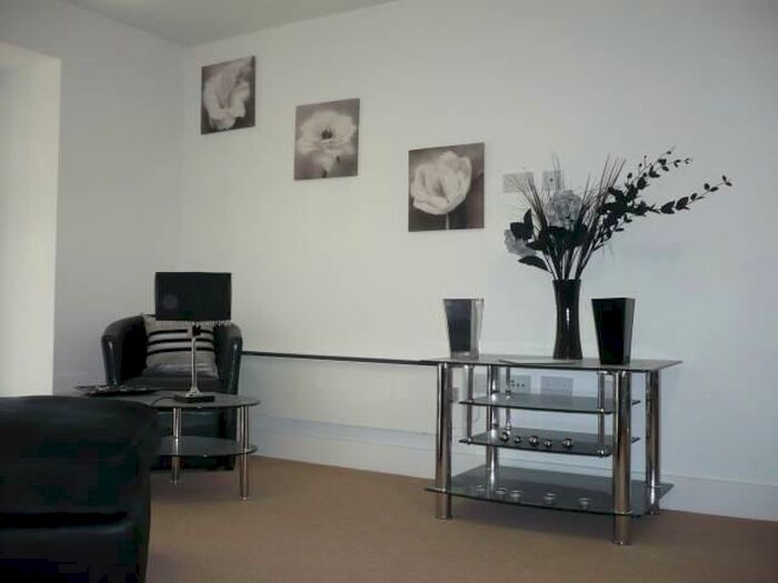 1 Bedroom Flat To Rent In Woolston Warehouse, Grattan Road, Bradford, BD1