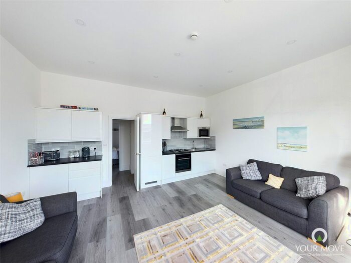 1 Bedroom Flat To Rent In Dalby Square, Cliftonville, Margate, Kent, CT9