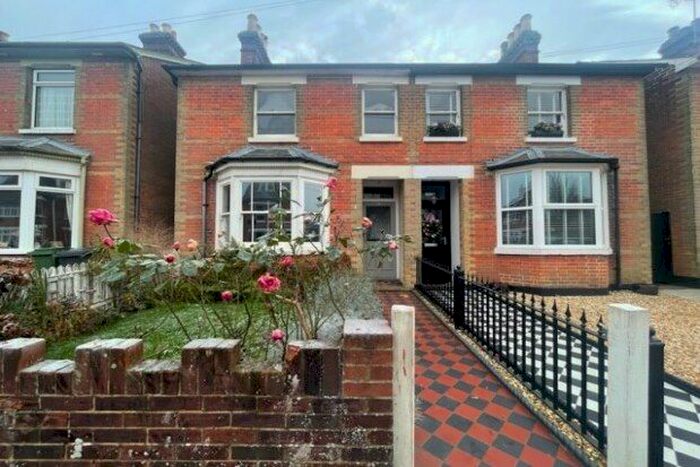 2 Bedroom Semi-Detached House To Rent In Beaconsfield Road, Basingstoke, RG21