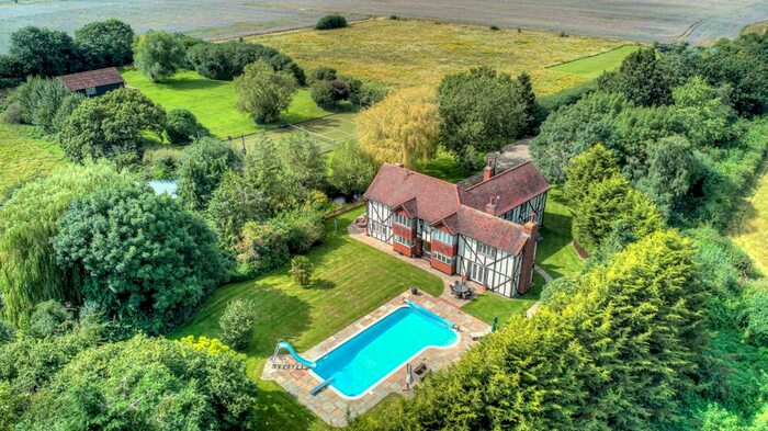 6 Bedroom Detached House For Sale In Rye Hill Road, Thornwood Common, Essex, CM16