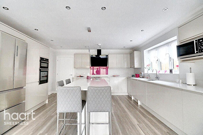 5 Bedroom Bungalow For Sale In Barton Hill Drive, Minster, ME12