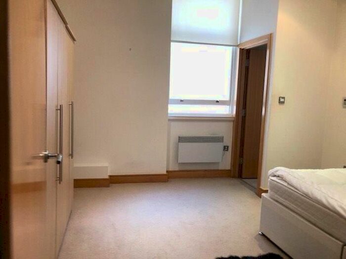 1 Bedroom Flat To Rent In Water Street, Liverpool, L3
