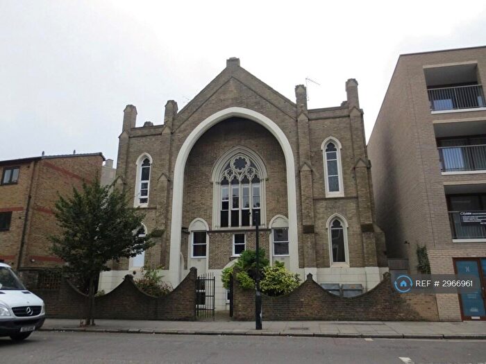 2 Bedroom Flat To Rent In Chapelgate, London, E2
