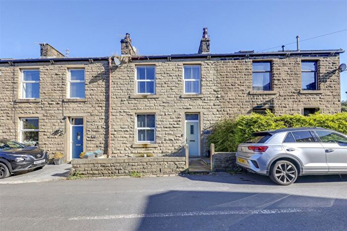 3 Bedroom Terraced House For Sale In Daisy Bank, Cowpe, Rossendale, BB4