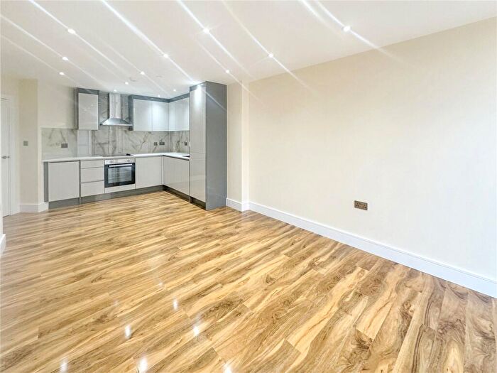 1 Bedroom Apartment To Rent In Church Street, Slough, Berkshire, SL1
