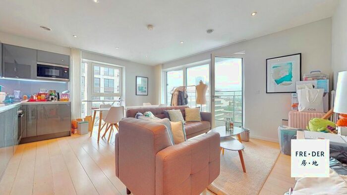 2 Bedroom Flat To Rent In Cassia Point, Stratford, E20