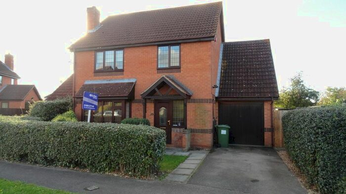 4 Bedroom Detached House To Rent In Wheelers Lane, Bradville, Milton Keynes MK13