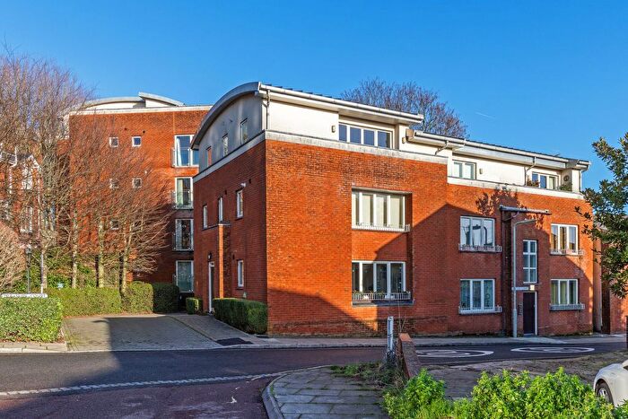 1 Bedroom Flat For Sale In Cross Street, Winchester, SO23