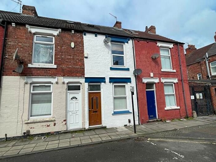 3 Bedroom Terraced House To Rent In Percy Street, Middlesbrough, TS1