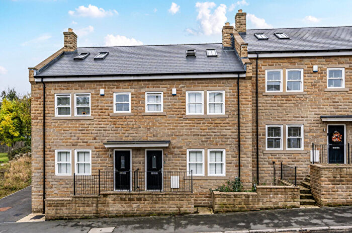 3 Bedroom Terraced House For Sale In Fartown, Pudsey, West Yorkshire, LS28