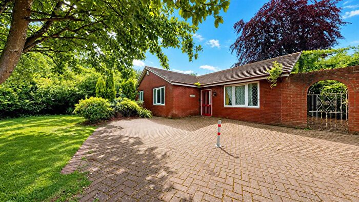 3 Bedroom Detached Bungalow For Sale In Rivington Road, Newtown, St Helens, WA10