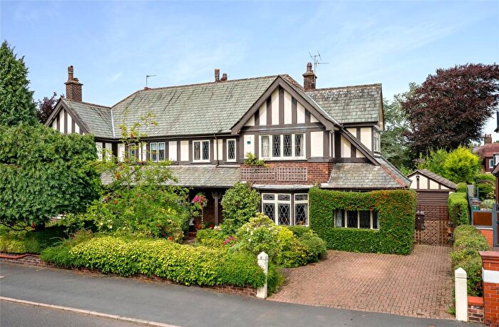 4 Bedroom Semi-Detached House For Sale In Kingsway, Penwortham, Preston, Lancashire, PR1