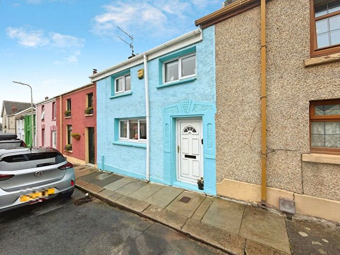 2 Bedroom Terraced House For Sale In Union Buildings, Llanelli, SA15