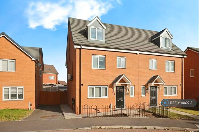 4 Bedroom Semi-Detached House To Rent In Chelmsford Drive, Coventry, CV6