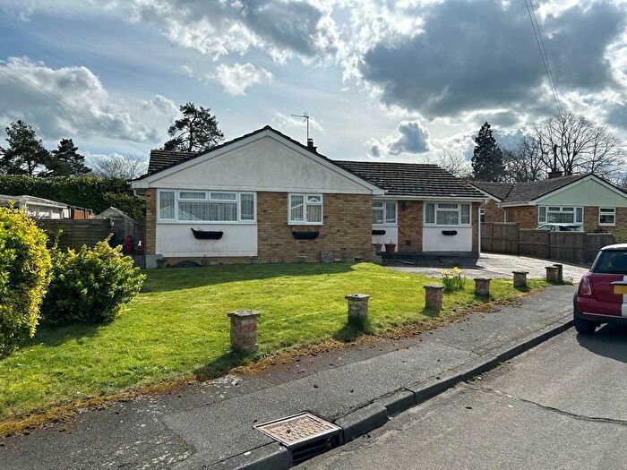 3 Bedroom Detached Bungalow For Sale In Camoise Close, Toppesfield, CO9