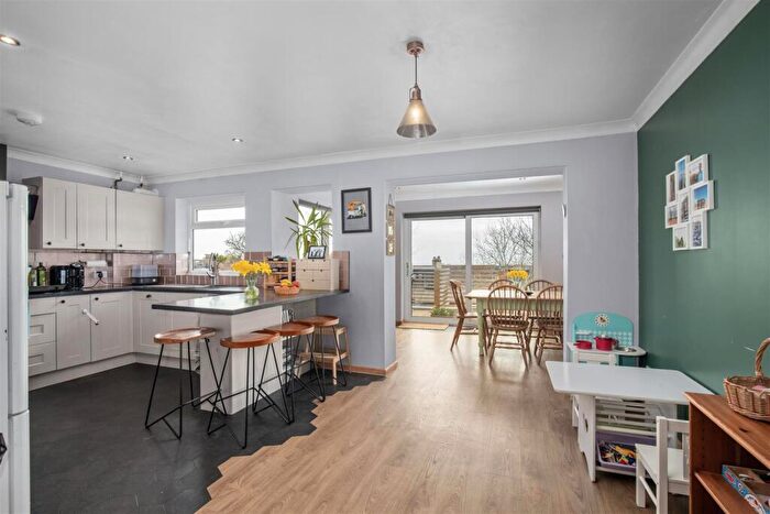 3 Bedroom House To Rent In Brentwood Road, Brighton, BN1