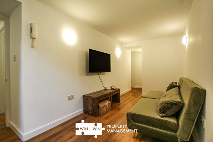 1 Bedroom Flat To Rent In C Flat, Howe Street, Edinburgh, EH3
