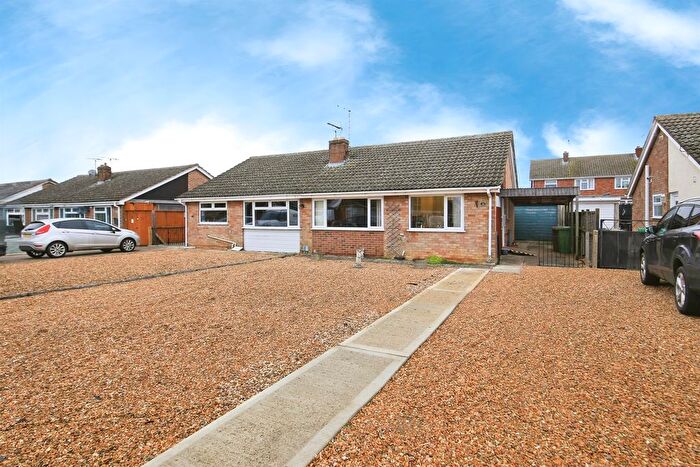 2 Bedroom Semi Detached Bungalow For Sale In Wakelyn Road, Whittlesey, Peterborough, PE7