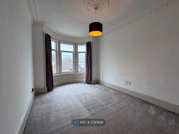 2 Bedroom Flat To Rent In Paisley Road West, Glasgow, G51