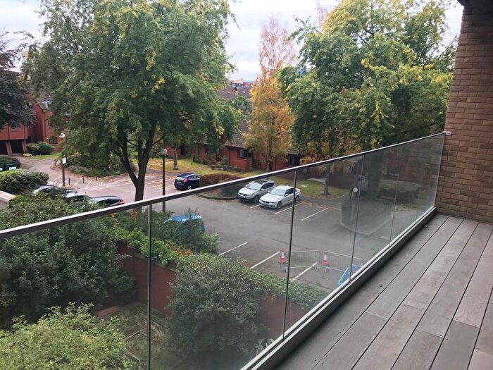 2 Bedroom Flat To Rent In Tennant Street, Birmingham, B15
