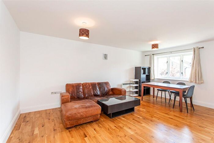 1 Bedroom Flat For Sale In Westport Street, Limehouse, E1