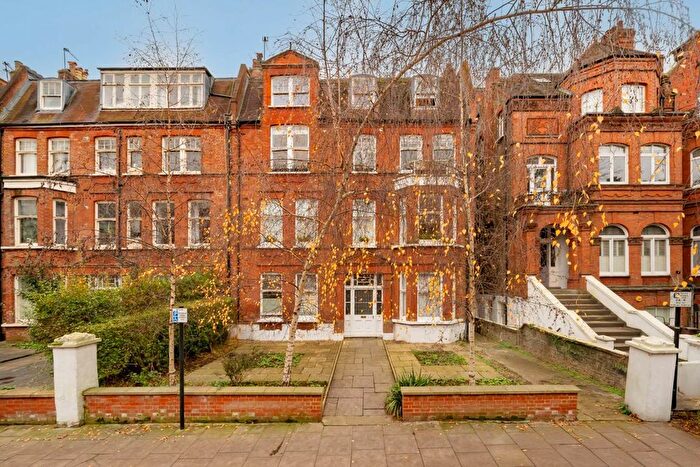 2 Bedroom Flat For Sale In Greencroft Gardens, South Hampstead, NW6
