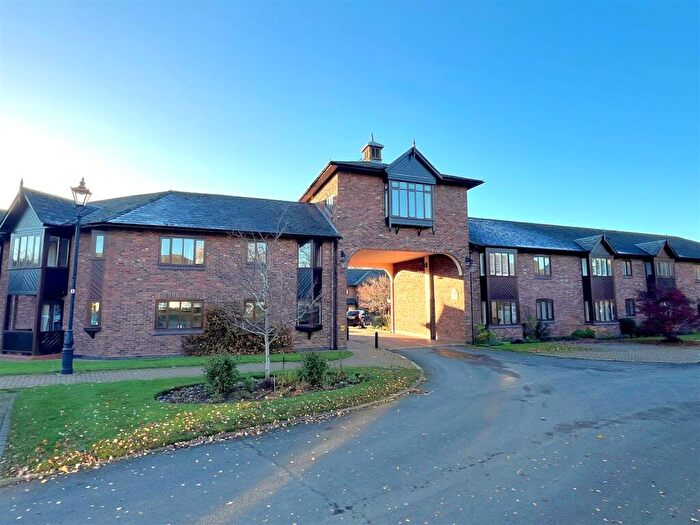 2 Bedroom Apartment For Sale In The Maltings, Leamington Spa, CV32