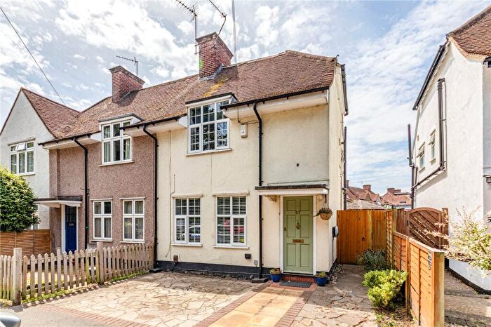 3 Bedroom End Of Terrace House For Sale In Oyster Lane, Byfleet, West Byfleet, Surrey, KT14