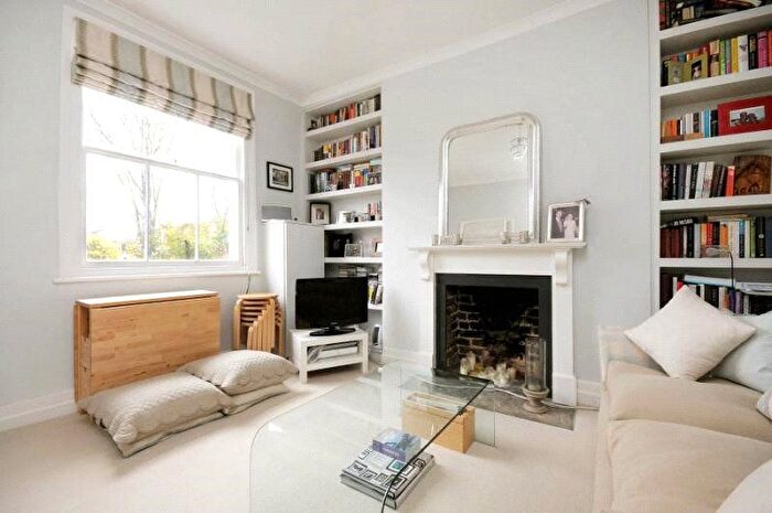 1 Bedroom Flat To Rent In Coningham Road, London, W12