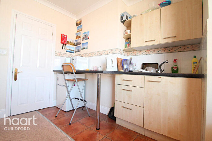 1 Bedroom Flat To Rent In Farnham Road, Guildford, GU2