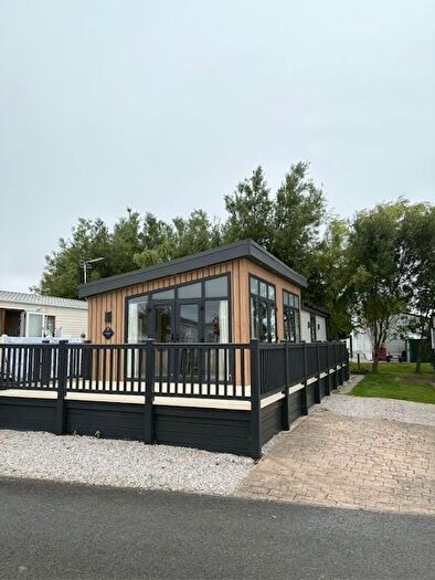 2 Bedroom Mobile/park Home For Sale In Gravel Lane, Banks, Southport, PR9