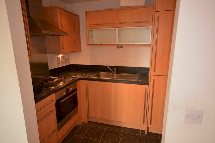 1 Bedroom Flat To Rent In Kingfisher Meadow, Hart Street, Maidstone, Kent, ME16