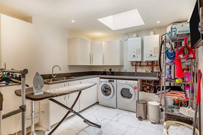 4 Bedroom Detached House For Sale In St. Peters Road, Flushing, Falmouth, TR11