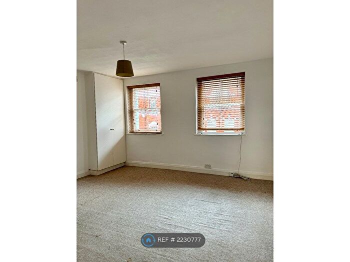 Studio To Rent In Hanson Street, London, W1W