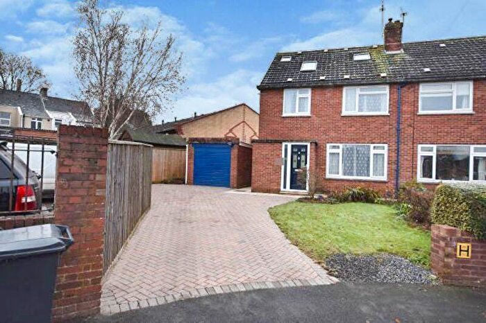 4 Bedroom Semi-Detached House To Rent In Westbrook Close, Exeter, EX4